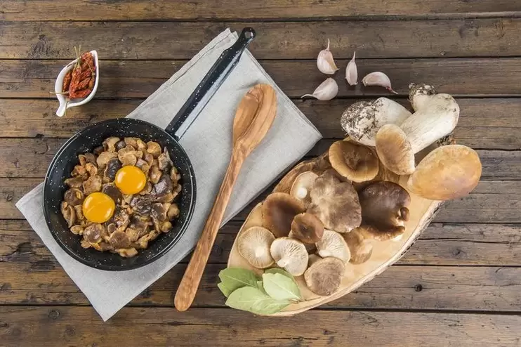 Mushrooms with eggs for a carb-free diet